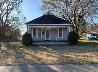 513 W McKay St, Frontenac, KS 66763
