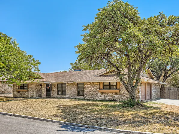 702 FAWNDALE LN, Windcrest, TX 78239