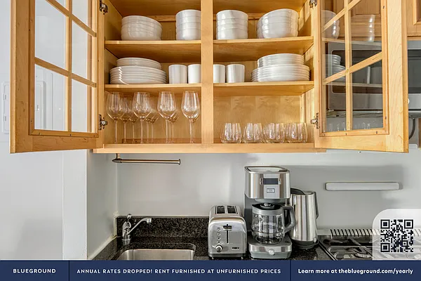 Rented by The Blueground | media 8