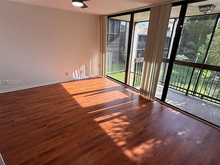 2961 SW 87th Ave #301 — Photo 22