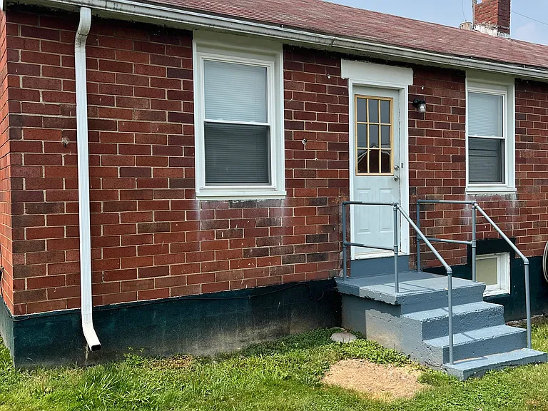 Cumberland Vlg — Photo 20