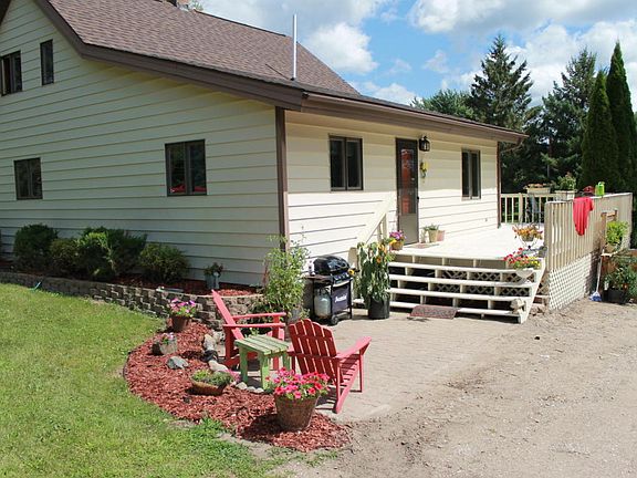 3rd image of 2310 County Road 5 NE