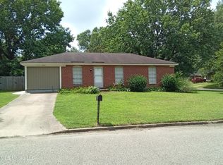 2535 Hillcrest Cir, Horn Lake, MS 38637