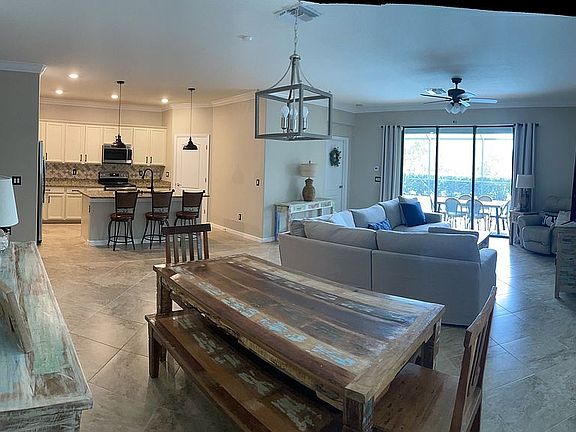 2nd image of 10386 Medjool Dr