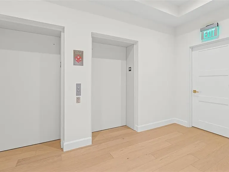 126 4th Ave NE #601 — Photo 36