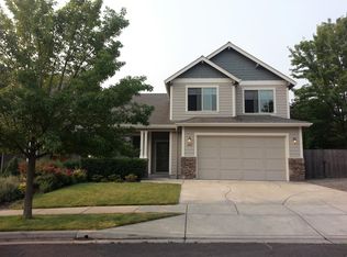 160 Willow Springs Dr, Talent, OR 97540