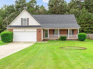 266 Fallingleaf Dr, Raeford, NC 28376