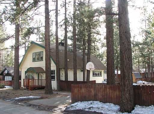 Charming Gambrel in Big Bear