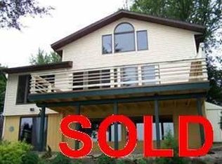 N2194 Blackhawk Dr, Lodi, WI 53555