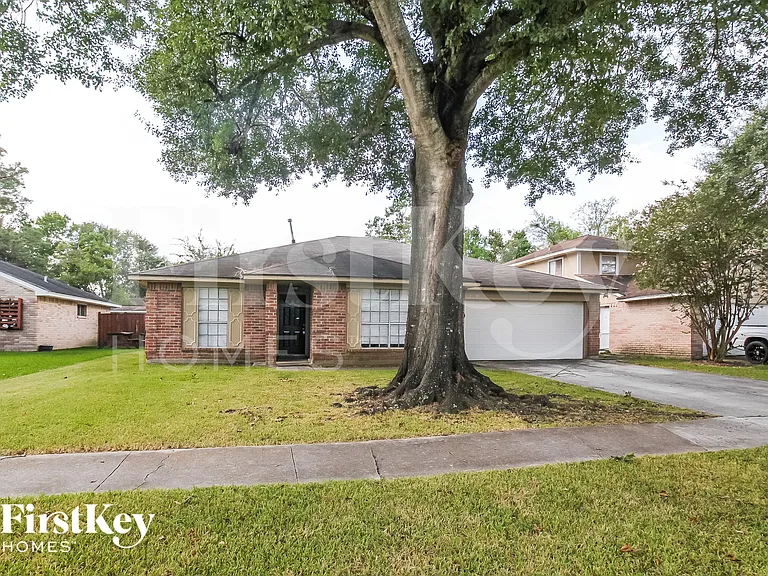 24119 Lone Elm Dr — Photo 2