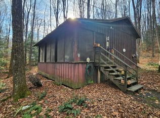 807 County Rd, Windsor, VT 05089