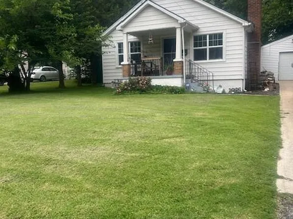 9700 E 66th St, Raytown, MO 64133