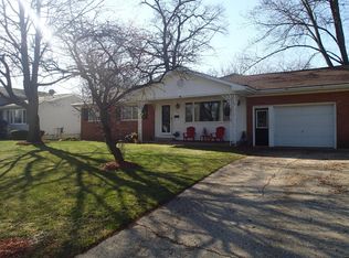 1523 Colonial Rd, Muskegon, MI 49441