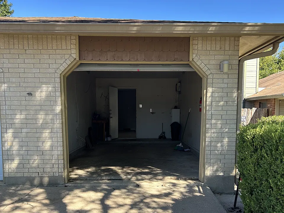 Single car garage