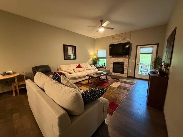 15 Holiday Ridge Ln