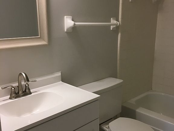 3rd image of 2601 Hillsboro Pike APT J7