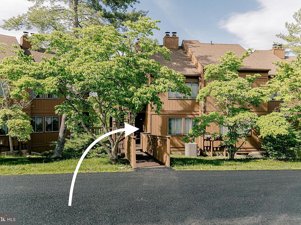 1st image of 140 The Hill Rd #20C-M-20