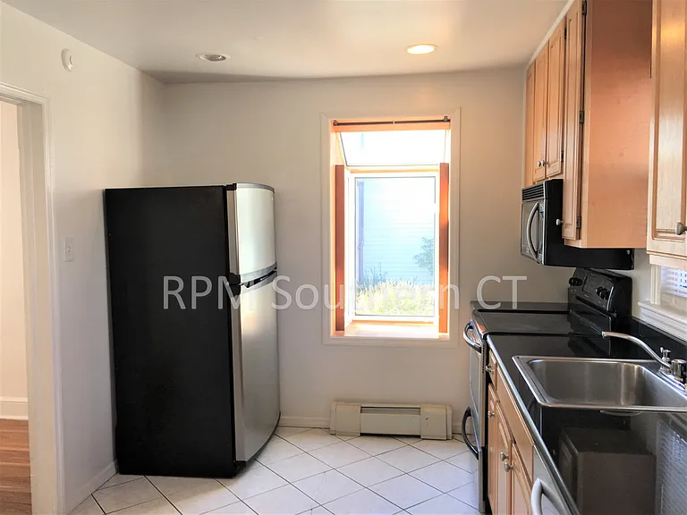 330 Fort Hale Rd — Photo 9