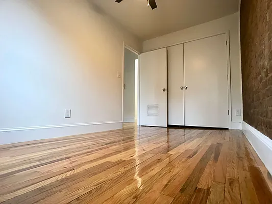 Rented by Building Equity Real Estate LLC | media 8