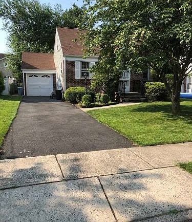 2nd image of 218 McKinley Ave