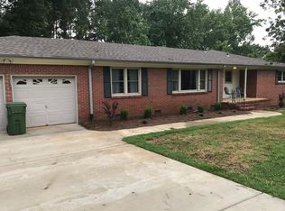 102 Roberta Rd SE, Huntsville, AL 35802