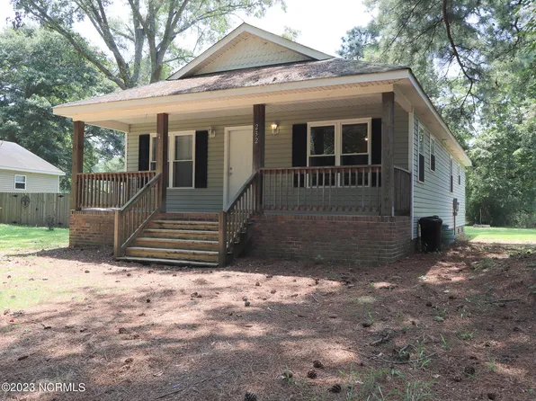 232 Wedgewood Drive, Moyock, NC 27958