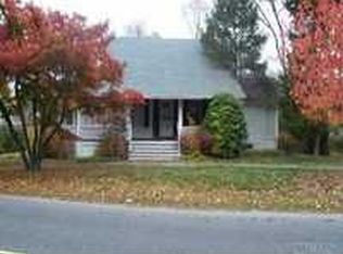 312 Windsor Ave, Brightwaters, NY 11718