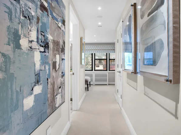 241 East 76th Street image 4 of 12