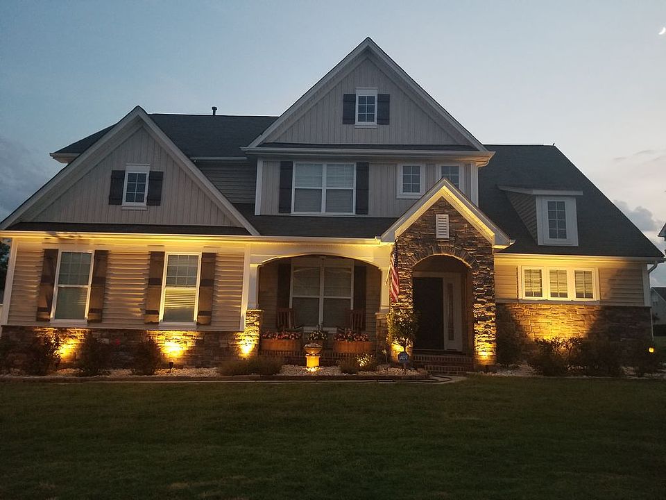 2nd image of 7012 Magna Ln