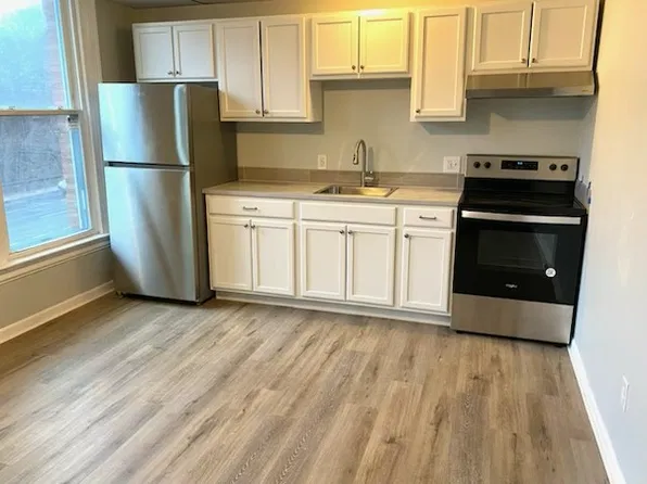 398 Main St #17, Winsted, CT 06098