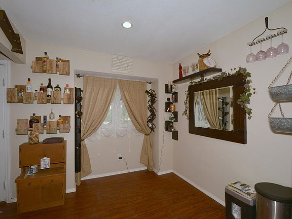 3rd image of 7809 Sombrero Dr