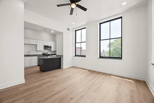 301 N Mulberry St #300 Photo 1