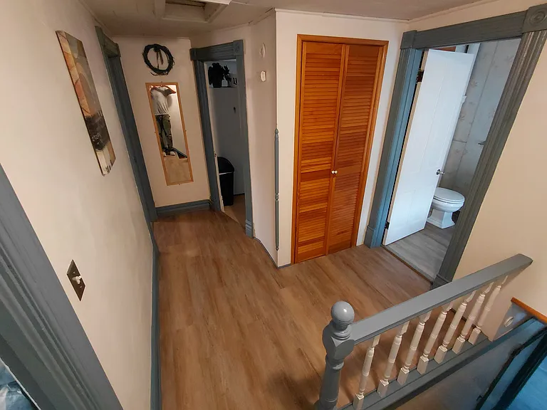 823 1/2 Long Ct — Photo 2