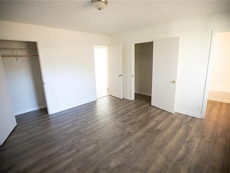 2761 Rockdale Dr — Photo 20