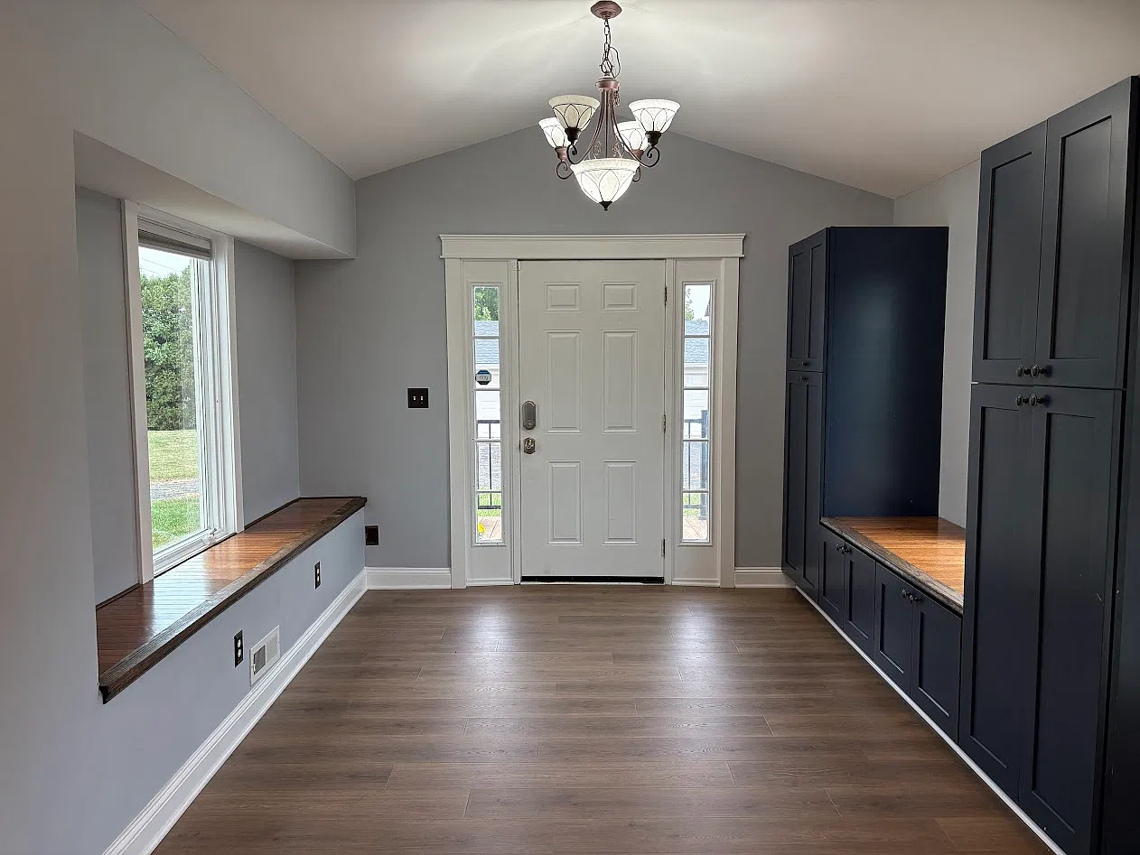 3 bed, 2.5 bath, 2500 sqft, $3,095 — Photo 2