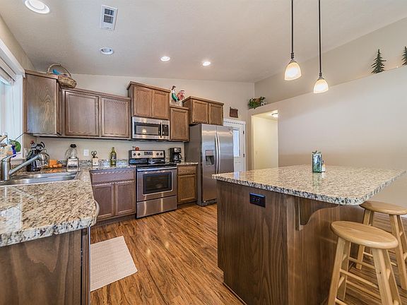 3rd image of 203 Westbrook Dr
