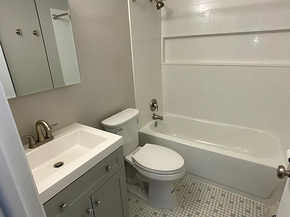 4th image of 4920 Harold Ave #1D