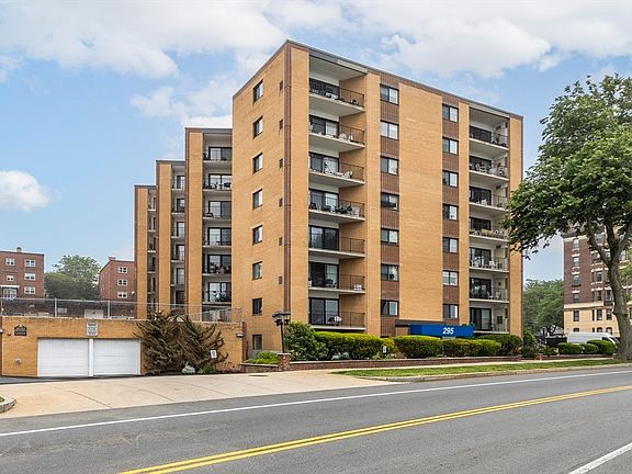 2nd image of 295 Lynn Shore Dr APT 702