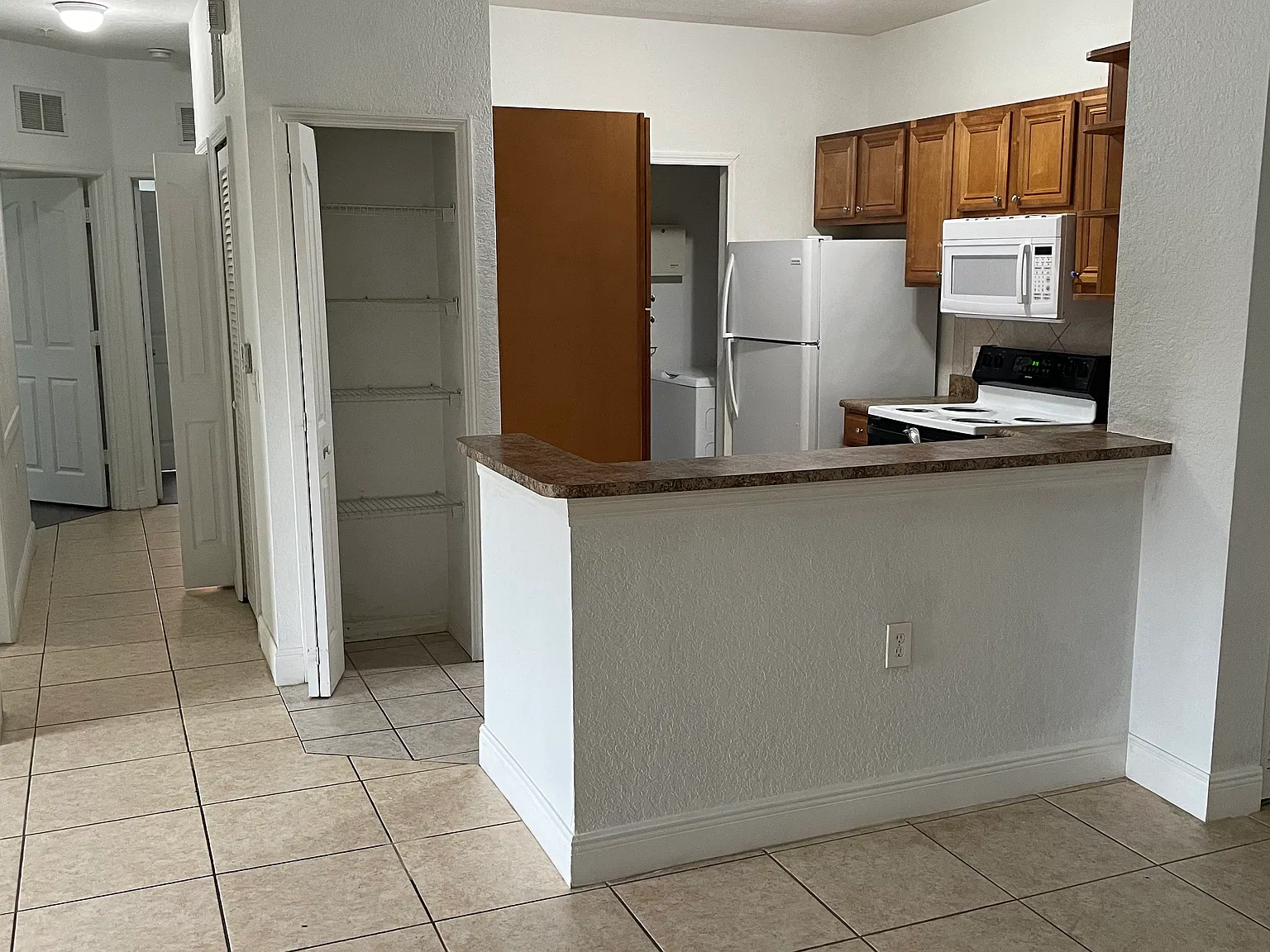 6141 Metrowest Blvd — Photo 4