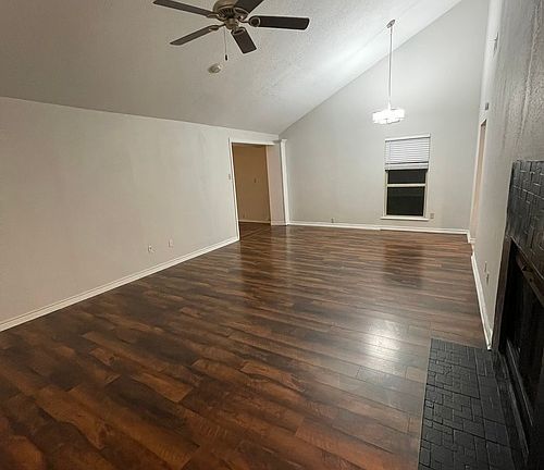 2nd image of 1002 Fawn Meadow Dr
