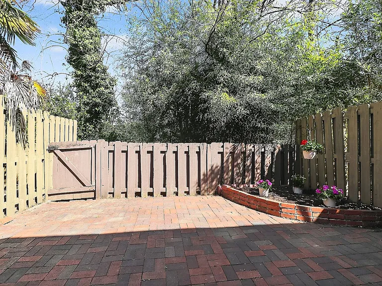 4605 Hedgemore Dr #D — Photo 27