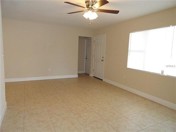 4th image of 1102 Alfred Dr