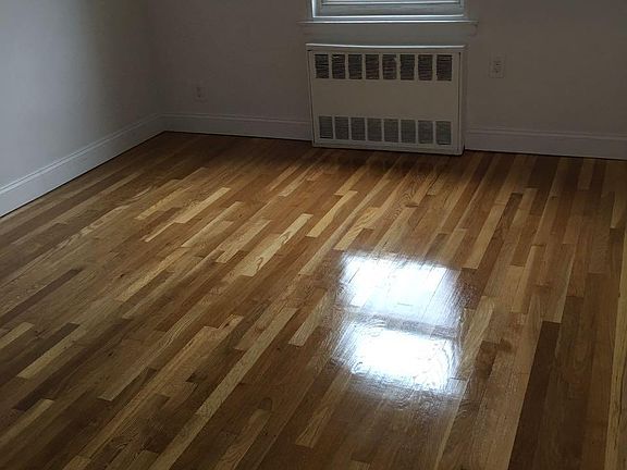 4th image of 20121 42nd Ave Floor 2