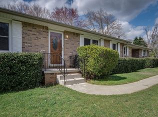 3241 Shadowridge Dr SW, Marietta, GA 30008