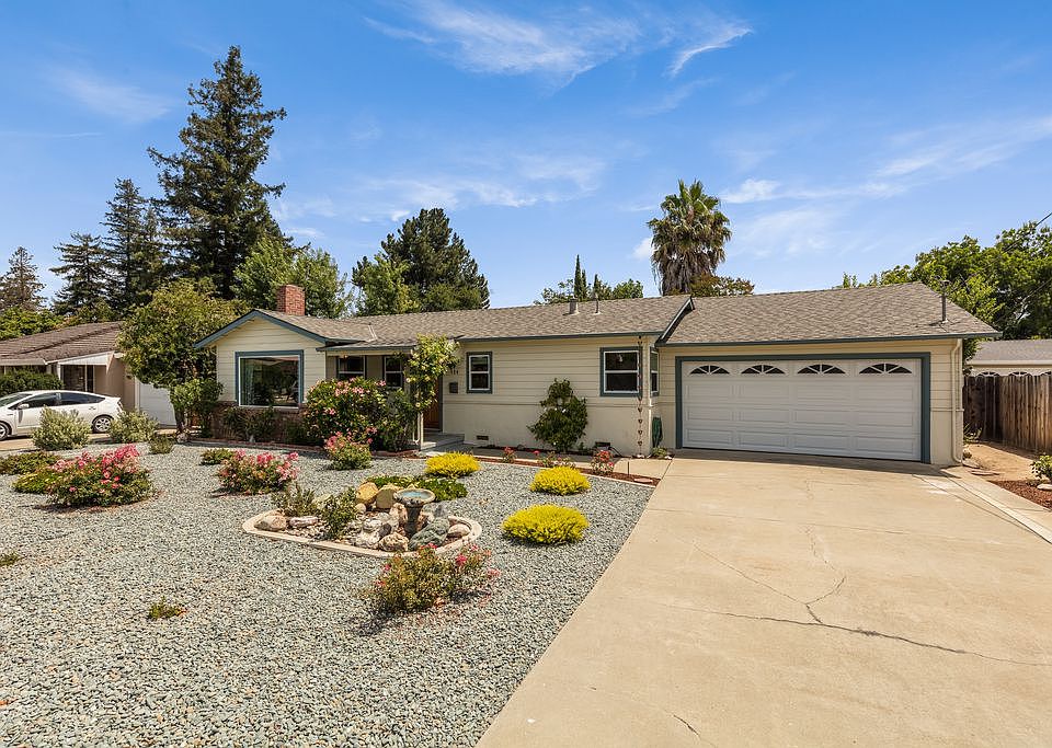 1st image of 424 Carlyn Ave