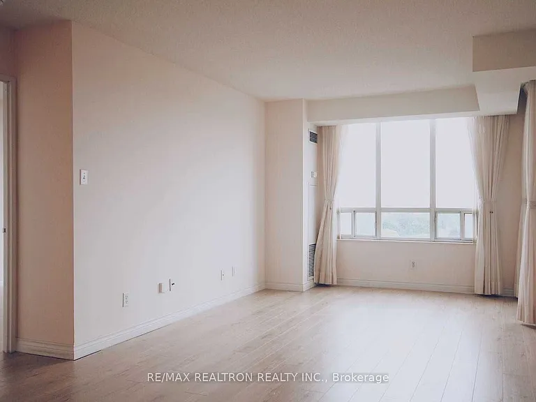 260 Doris Ave #1606 — Photo 8