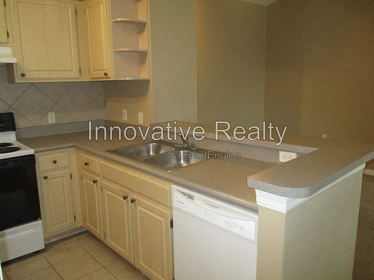 1375 Lake Shadow Cir #11304 — Photo 6
