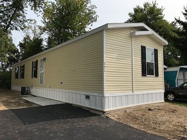 2nd image of 331 Cambridge Dr