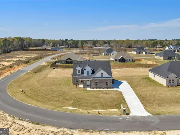 426 Burlington Dr, Lizella, GA 31052