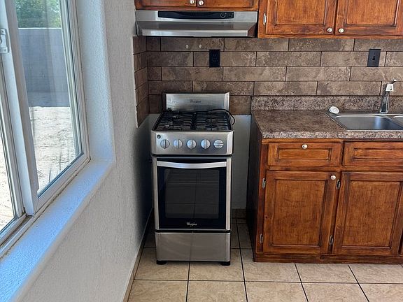 5th image of 1458 E B St #2
